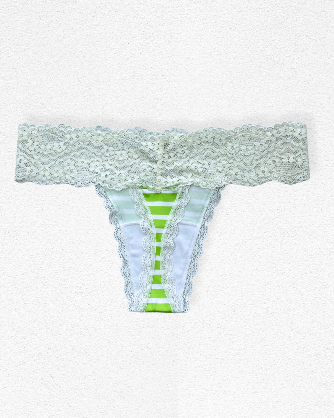 Panty hilo con fajón