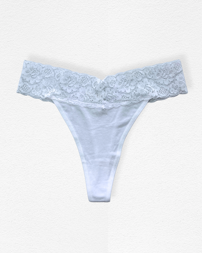 Panty hilo con encaje