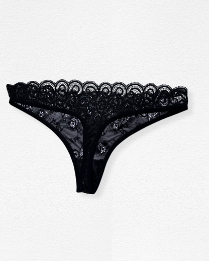 Panty hilo de encaje