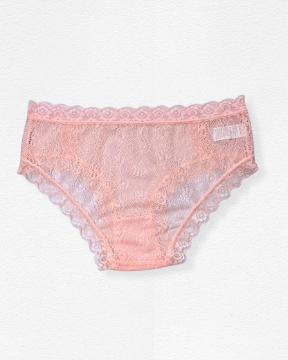 Panty cachetero de encaje floral