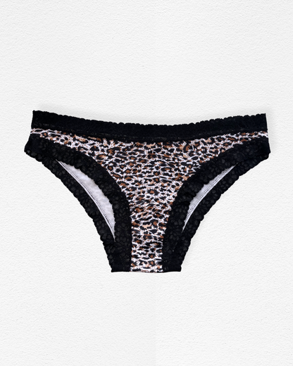 Panty Cachetero con Encaje Animal Print