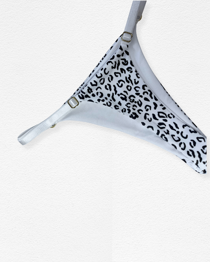 Panty hilo con ajustador