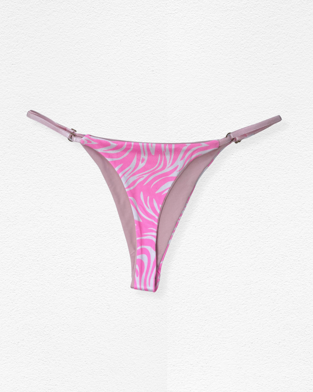 Panty hilo con ajustador