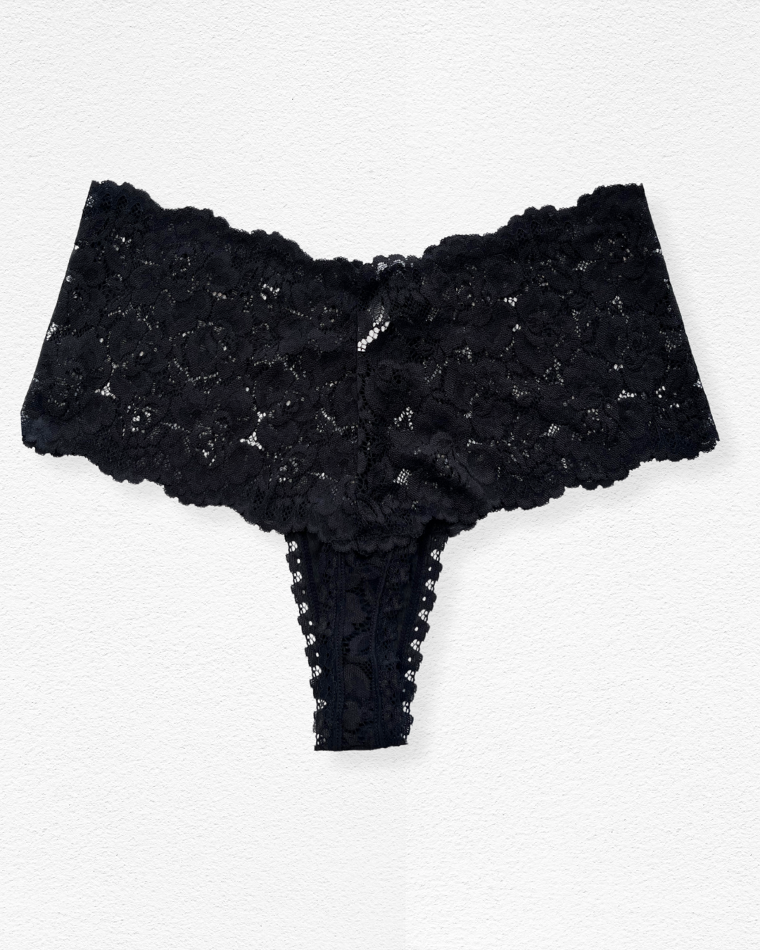 Panty hilo de faja gruesa con encaje